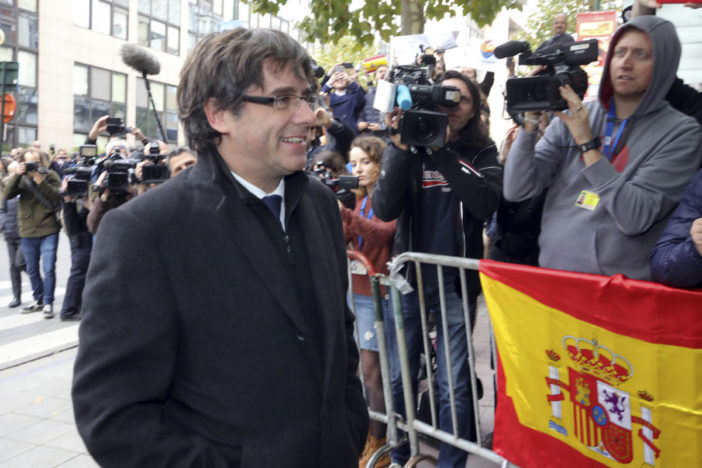 Tribunal español niega nueva euroorden de detención contra Puigdemont
