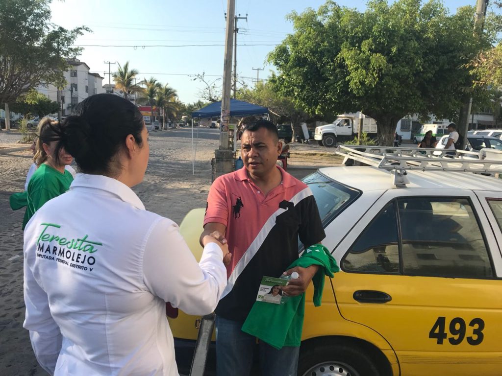 Confían taxitas en Teresita Marmolejo