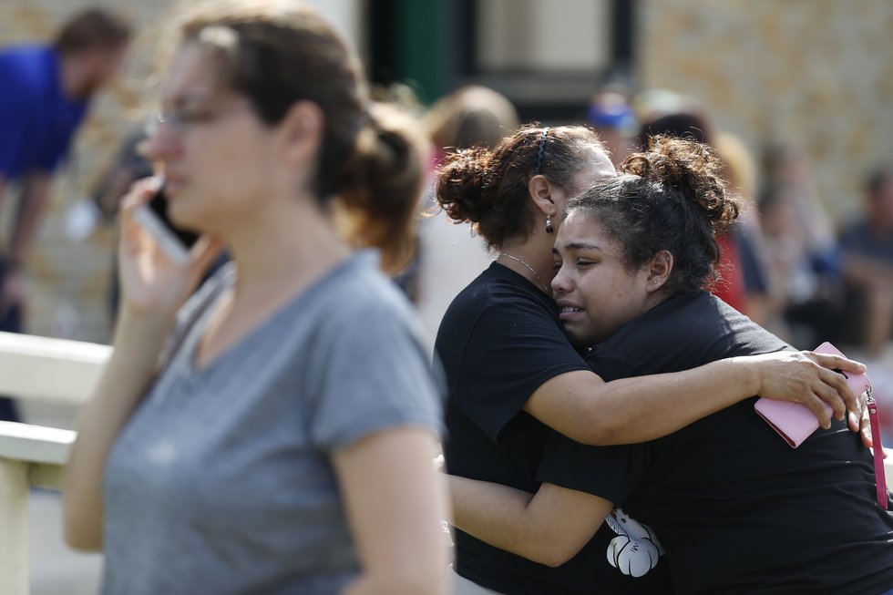Tiroteo en la escuela Santa Fe de Texas deja 8 muertos y varios heridos