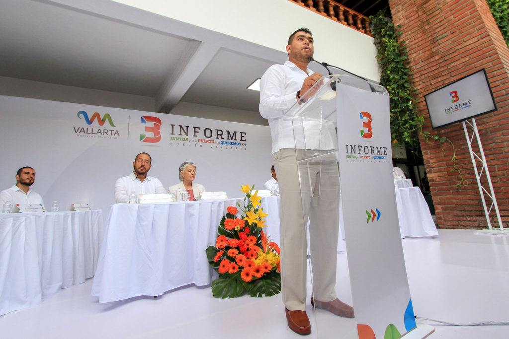 Trabajamos con responsabilidad y orden: Domínguez