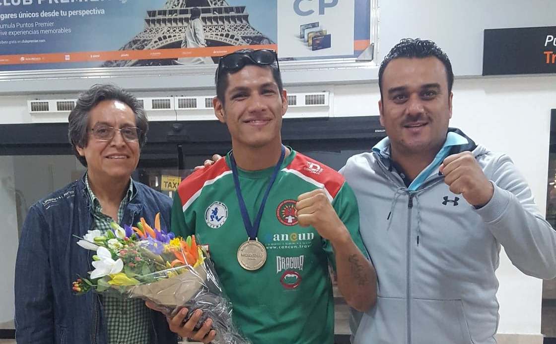 Gana vallartense medalla de oro en Panamericanos de Muay Thai