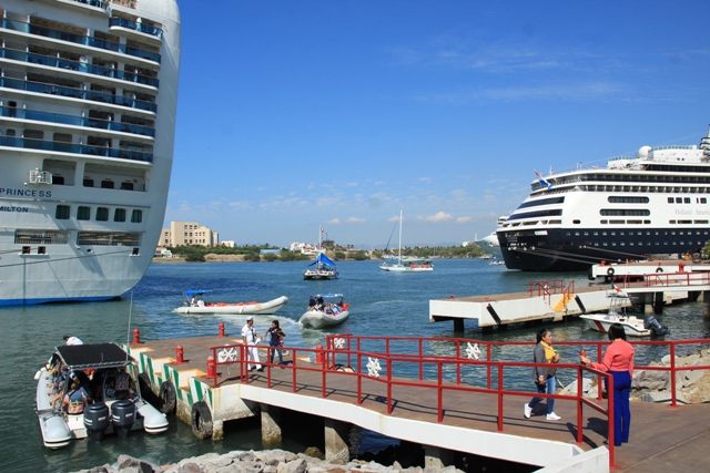 Arribo cuádruple en Puerto Vallarta