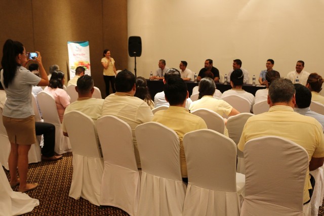 Con pláticas y talleres, fortalece DIF las relaciones familiares