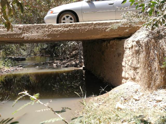 Cierran puente entre el Paso del Guayabo y San José del Valle