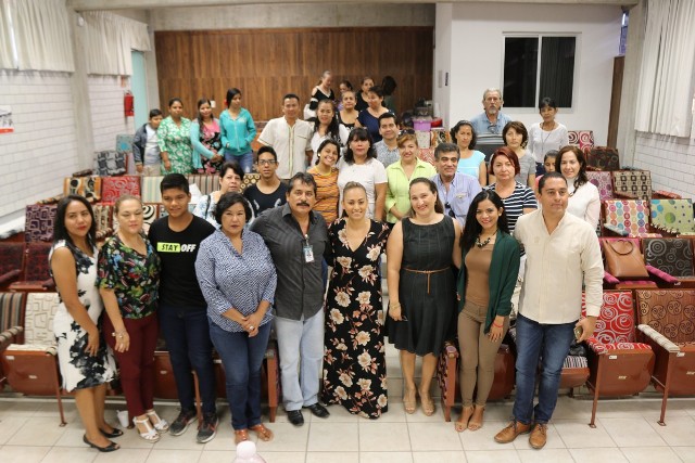 ‘Escuela para Padres’ ayuda a mejorar relaciones familiares