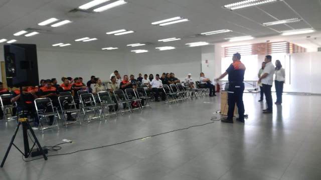 Imparten curso-taller de Intervención en Crisis Suicidas