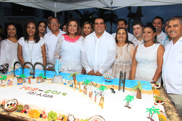 Puerto Vallarta celebra la grandeza de su gente