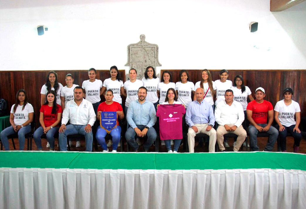 Presentan selección femenil vallartense para Copa Jalisco
