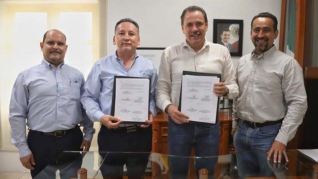 Firman Convenio de colaboración el H. Ayuntamiento de Bahía de Banderas y la UNIVA Vallarta
