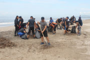 Intensas labores de limpieza en playas del puerto
