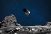 Aterriza la NASA en asteroide Bennu para tomar muestras