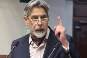 Perú estrena tercer presidente en una semana
