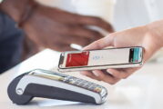 Empieza a 'cargar' las tarjetas a tu iPhone: Apple Pay llega a México