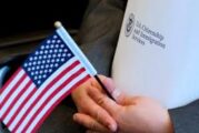 Gobierno de Biden descarta el examen de ciudadanía cívica de la era Trump y vuelve a uno anterior