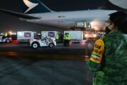 Llegan a México segundo embarque con 800 mil dosis de vacuna contra Covid 19 procedentes de China