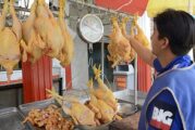 El precio del pollo vuela, reporta mayor alza en 22 años