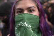 Con murales, mujeres inician actividades por el 8M