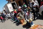 Pese a restricciones, miles de peregrinos acuden a Talpa de Allende