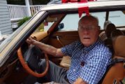 Detienen a adulto mayor por conducir a exceso de velocidad en Francia; iba tarde a vacunación