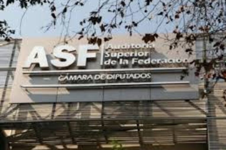 Suspenden al auditor responsable de fiscalizar el costo del cierre del aeropuerto de Texcoco