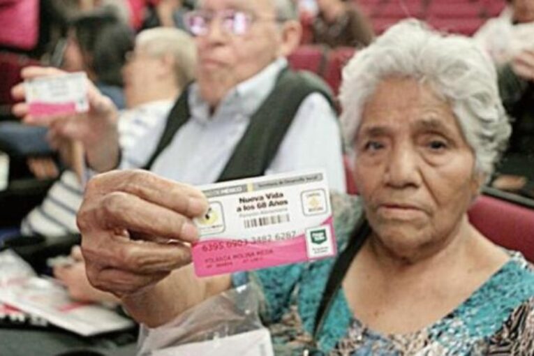 Adultos mayores recibirán la pensión desde los 65 años y se elevará hasta 6 mil pesos