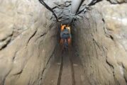 Túnel por donde se escapó 'El Chapo' sigue 'vivo' y afecta a vecinos