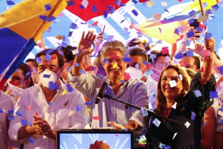 Guillermo Lasso gana Presidencia en Ecuador
