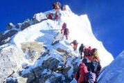 Coronavirus llega a la cima del mundo: reportan primer caso positivo en el Everest