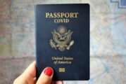 Qué es el pasaporte COVID de vacunación y cómo se usará en EEUU