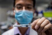 China reconoce baja efectividad de sus vacunas antiCovid; considera mezclarlas