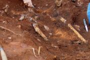 Hallaron otras 182 tumbas no marcadas en un internado para niños indígenas en Canadá y los restos de menores encontrados se eleva a 1.100