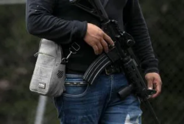 Corte de EU admite demanda de México contra empresas de armas