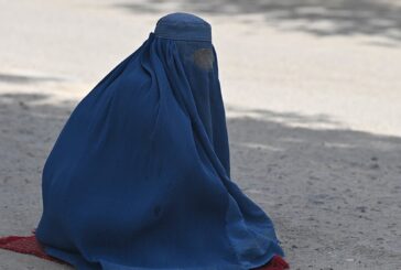 Terror en Afganistán: talibanes matan a mujer por no usar el burka