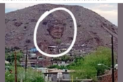 ¿Quién es? Aparece misterioso rostro en cerro de Baja California Sur tras intensas lluvias