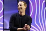 Zuckerberg se disculpa tras colapso de Facebook... y desmiente acusaciones de Haugen