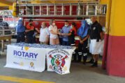 Dona Club Rotario Sur equipo protector a personal de PCyB