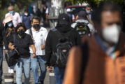 México registró en las últimas 24 horas 10 mil 558 casos y 461 muertes por COVID-19 