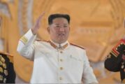 EL DISCURSO DE KIM JONG-UN EN EL GRAN DESFILE MILITAR DONDE MOSTRÓ MISILES NUCLEARES PROHIBIDOS 
