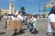 Marchan periodistas, activistas y universitarios por ataque a Susana Carreño