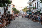 Miles disfrutan el desfile Festival del Día de Muertos Puerto Vallarta 2023