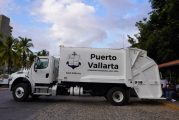 Entregan 4 nuevos camiones para la recolección de la basura