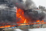 Ucrania ataca varias refinerías de petróleo en el territorio de Rusia