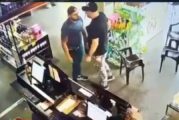 Papá de niña de 15 años dispara a sujeto de 29 que le enviaba mensajes
