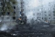 Ucrania llora a las víctimas de Jarkov y pide poder atacar en Rusia para defenderse