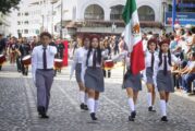 Vive Vallarta un colorido desfile