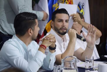 Alcalde Luis Munguía deja abierta la revisión de gerencias, asesorías y nómina