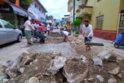 Atiende Seapal socavón ocasionado por la ruptura de una tubería en la calle Jacarandas
