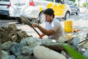 SEAPAL Vallarta trabaja en la reparación de una fuga en la colonia 5 de Diciembre