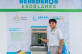 Arranca alcalde programa de bebederos escolares