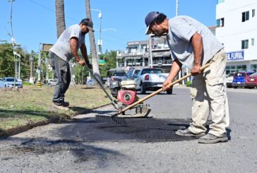 Arranca programa de bacheo en avenidas clave de Puerto Vallarta